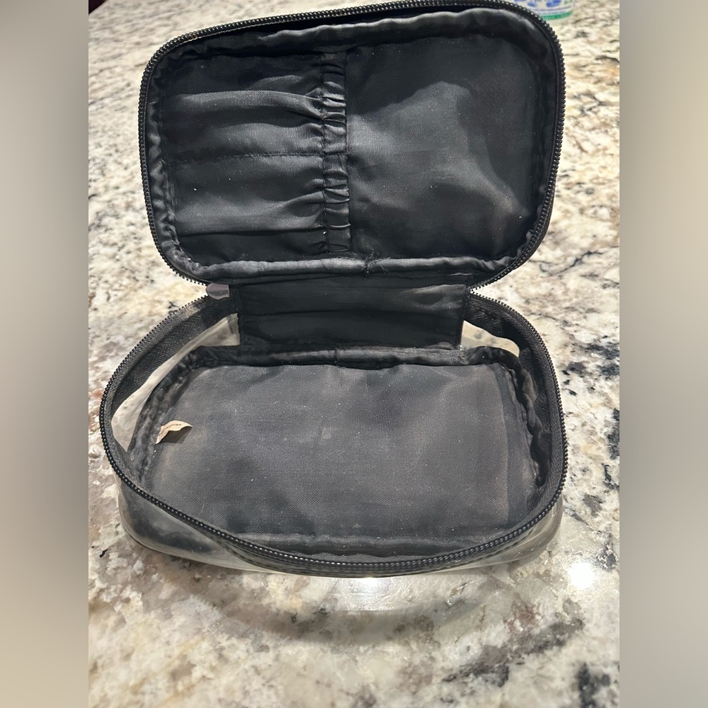 Nyx Makeup Bag - Picture 2 of 3